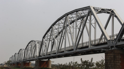 Dashu Old Railroad Bridge scene picture