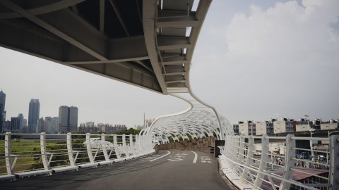The Star of Cianjhen bicycle bridge scene picture